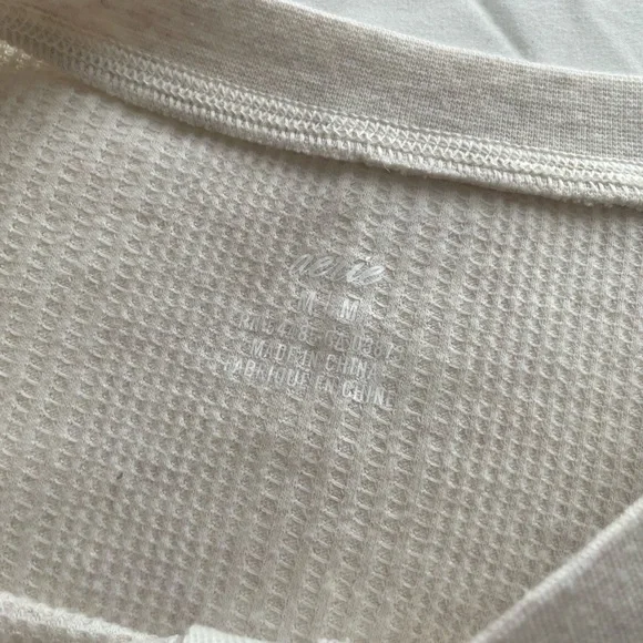 Aerie women’s long sleeve - Picture 4 of 4